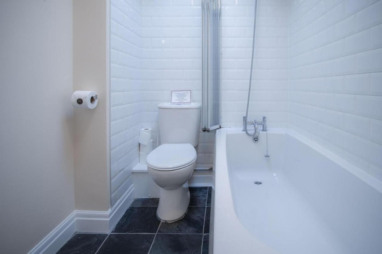 North Beach Heights - 2 Bedroom Penthouse - Tenby Exterior photo
