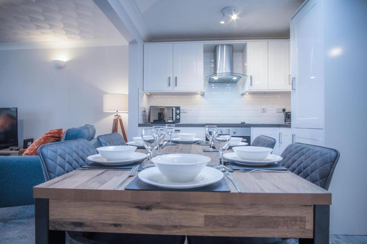 North Beach Heights - 2 Bedroom Penthouse - Tenby Exterior photo